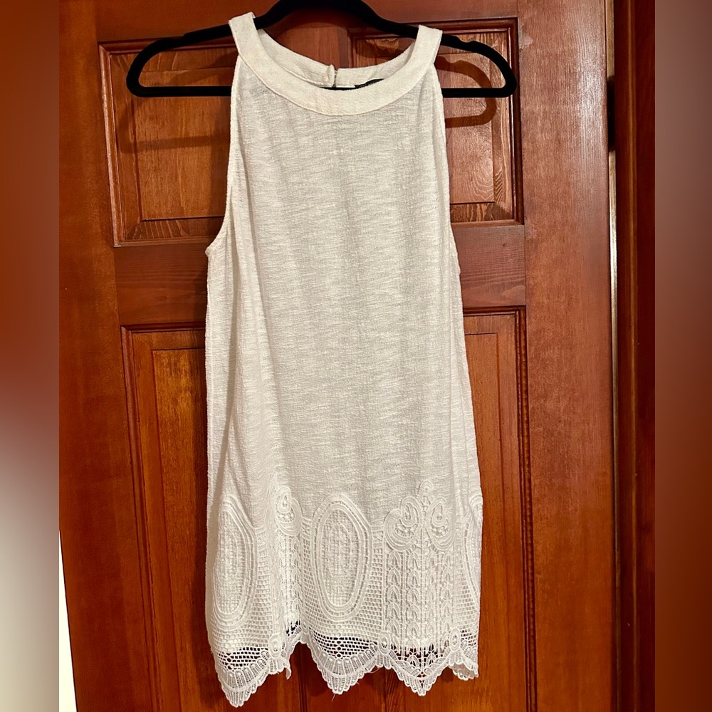 Adrianna Papell White Sleeveless Top with Crocheted Hem